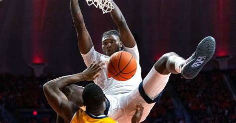 illini basketball vs kansas|More.